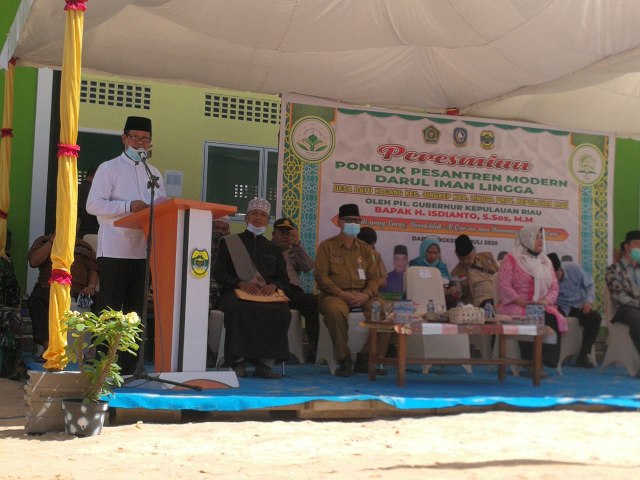 Plt Gubernur Kepri Resmikan Pondok Pesantren Modern Darul Iman Lingga