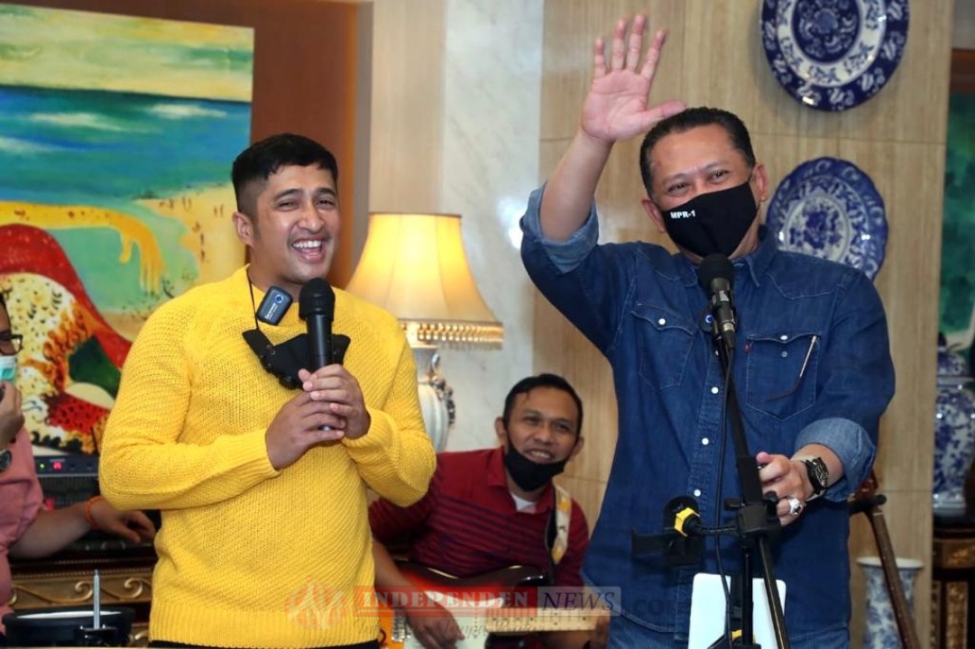 Ketua MPR RI Bambang Soesatyo bersama Irfan Hakim kembali Berikan Give Away