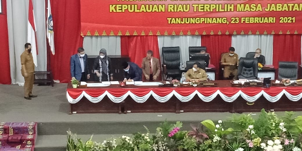 Rapat Paripurna DPRD Provinsi Kepri Pengusulan Pengangkatan Gubernur Dan Wakil Gubenur Kepri Terpilih Masa Jabatan 2021-2024