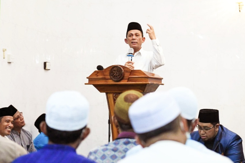 Safari Ramadhan, Gubernur Ansar Ajak Umat Muslim Jalankan Ibadah Dengan Sungguh