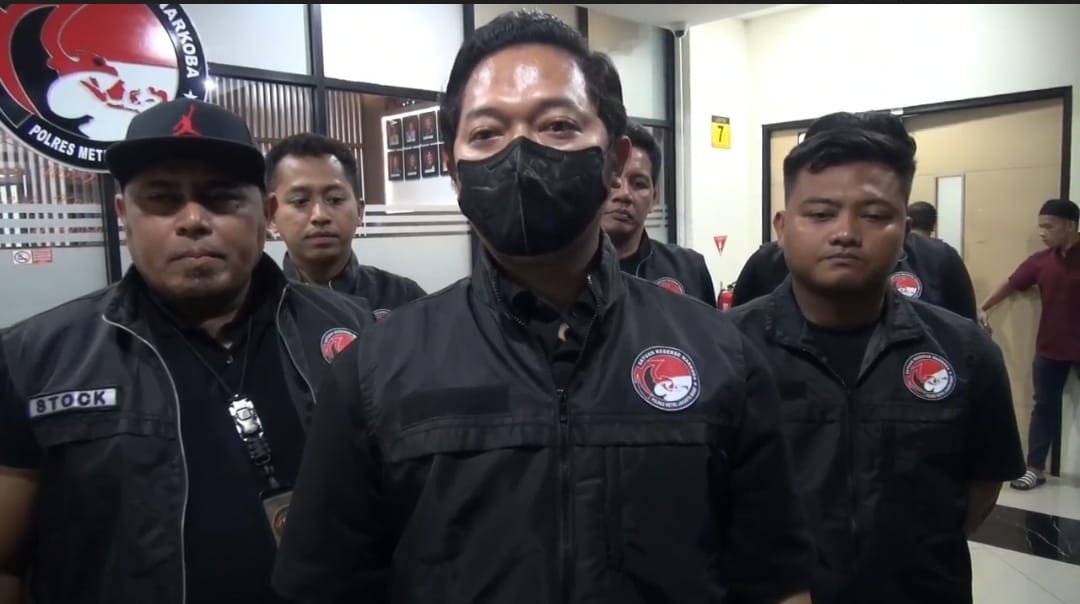 Satres Narkoba Polres Metro Jakarta Barat  Amankan Dua Orang Diduga Pemasok Narkoba Kepada artis Ibra Azhari