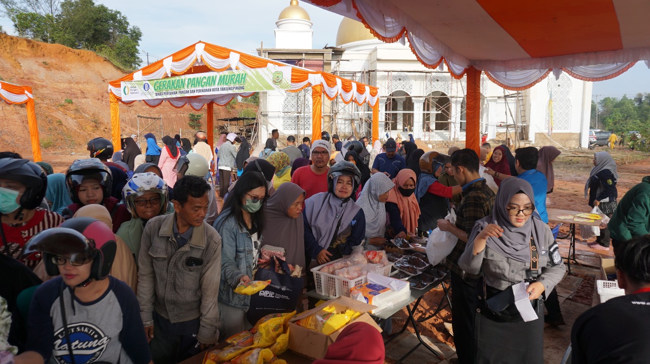 Dalam Rangka Menyambut Ramadhan Pemko Tanjungpinang Gelar Pasar Murah 