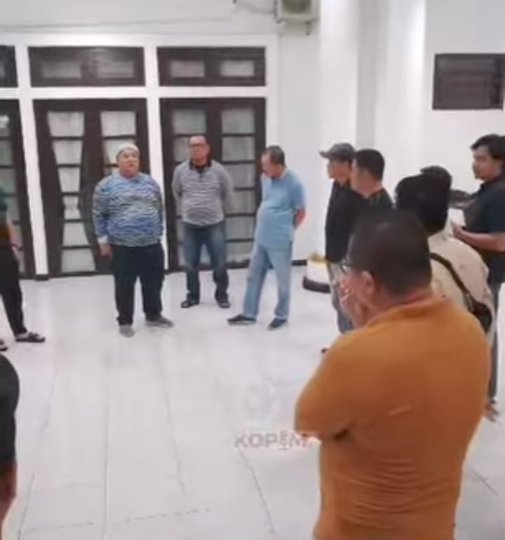 Bupati Bengkulu Selatan Tinjau Sejumlah Titik Lampu Jalan yang Tidak Berfungsi di Kota Manna