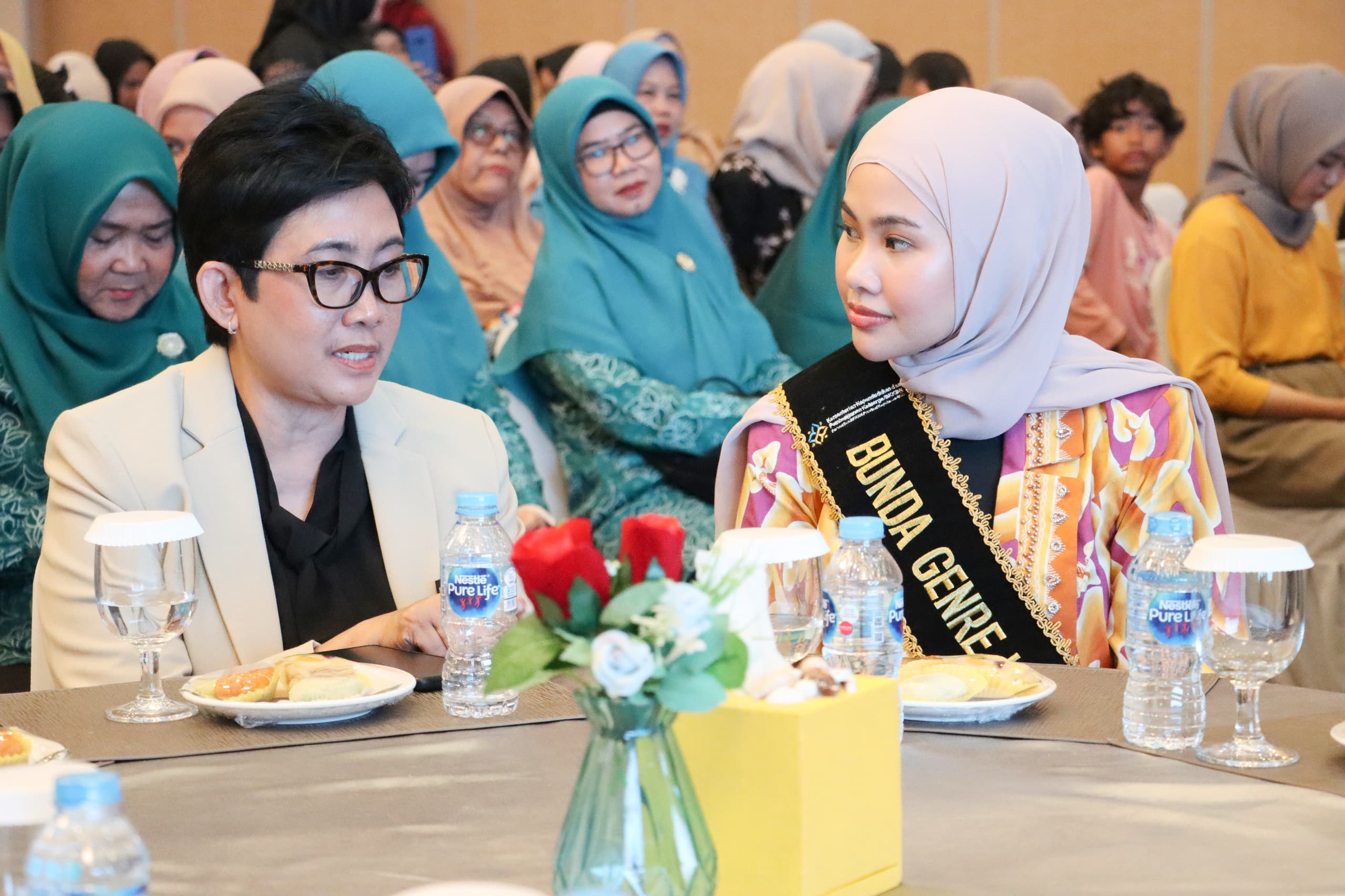Hafizha Terima Selempang Bunda GenRe, Siap Lanjutkan Pembangunan Generasi Emas
