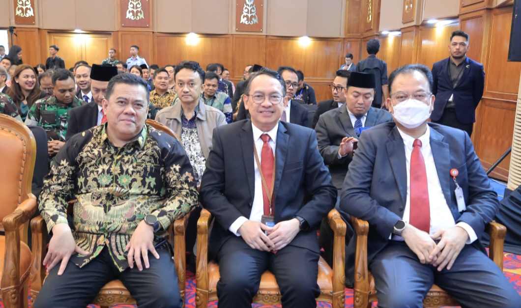 Perkuat Sinergi, Sekda Bintan Hadiri Upacara Pengukuhan Kepala Perwakilan Bank Indonesia Provinsi Kepri