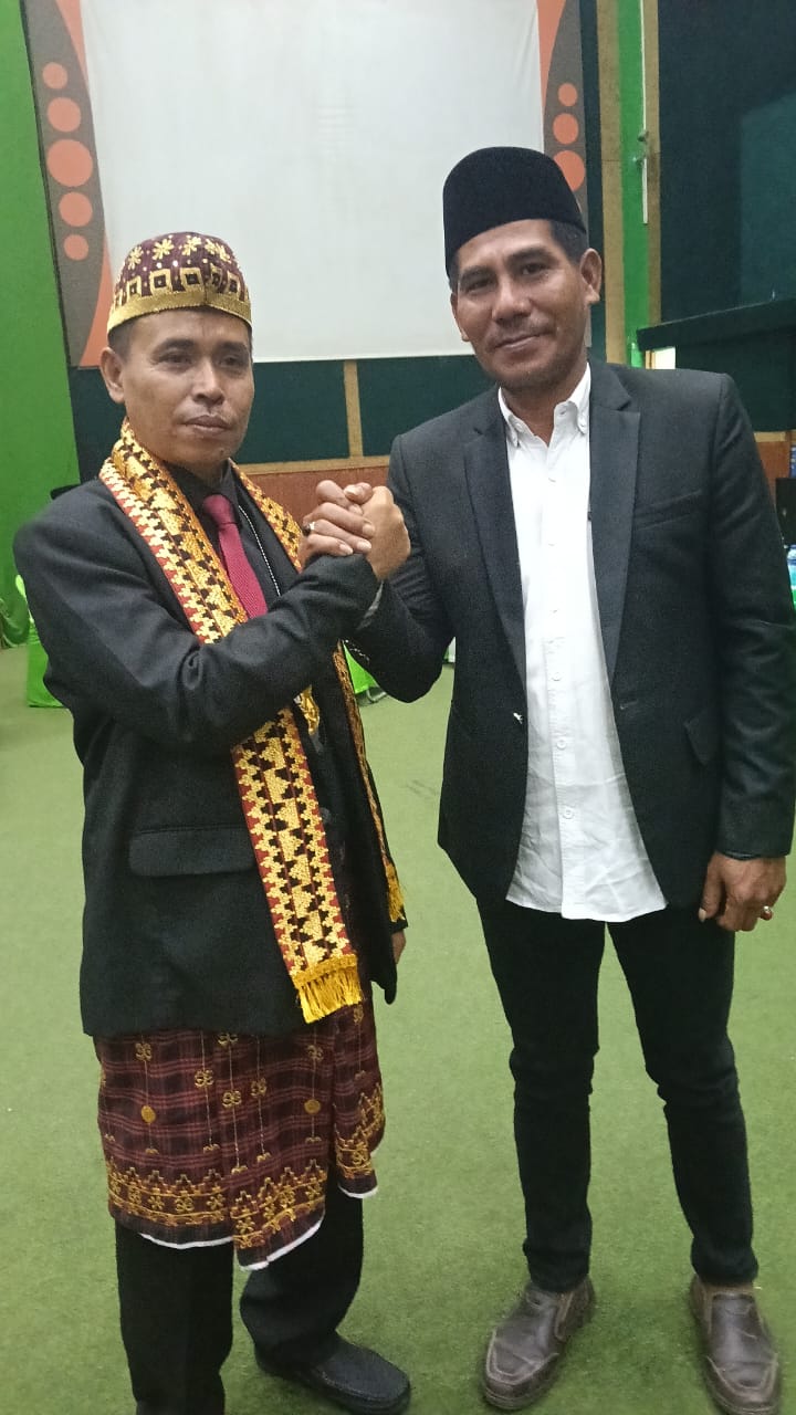 Keuchik Sultan Terima PWDPI Award di Lampung, Prestasi Desa Paya Dua Mendunia