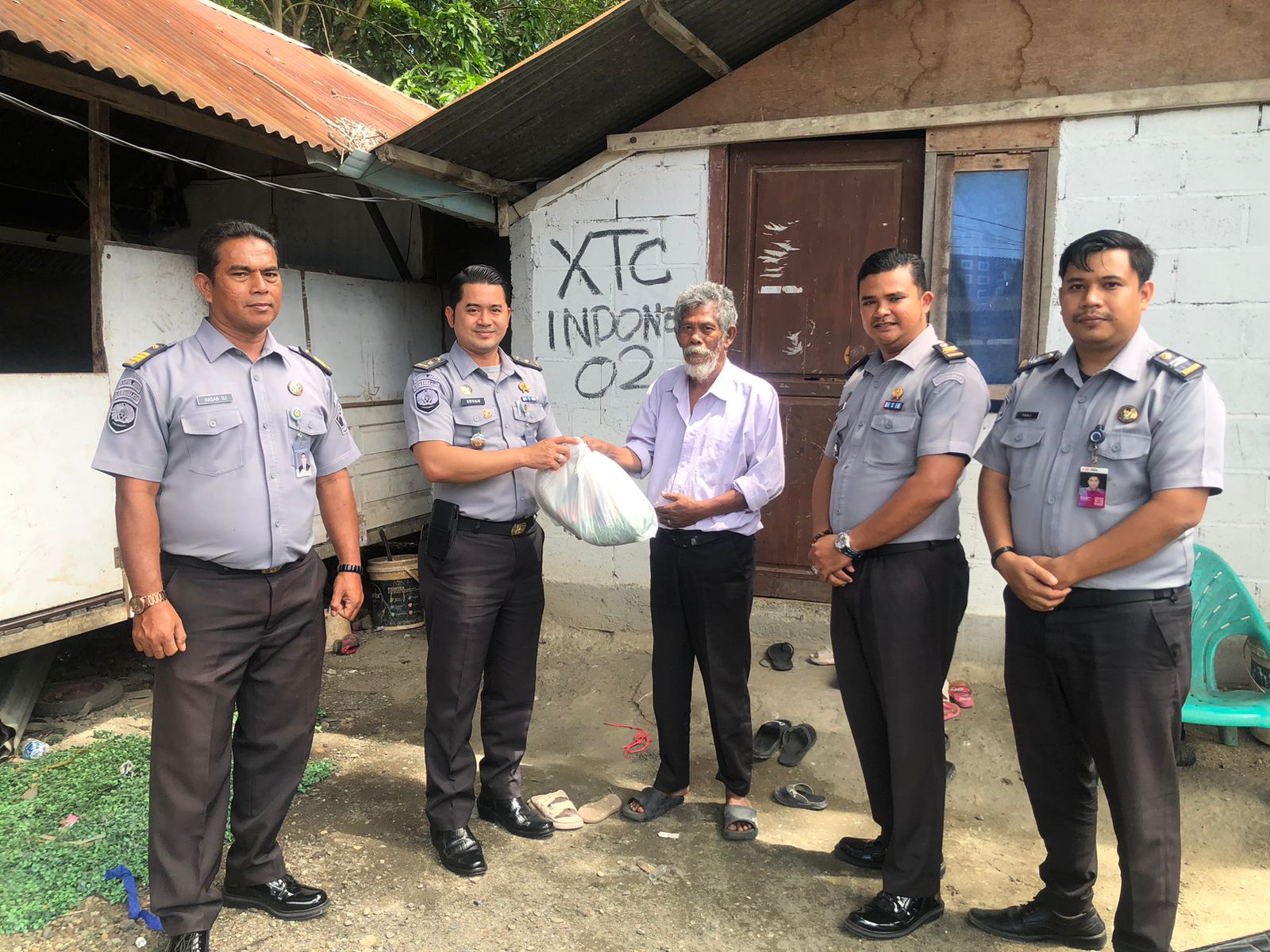 Tindaklanjuti 13 Program Akselarasi Menteri Imigrasi dan Pemasyarakatan, Lapas Kelas IIA Banda Aceh salurkan Bantuan Sosial