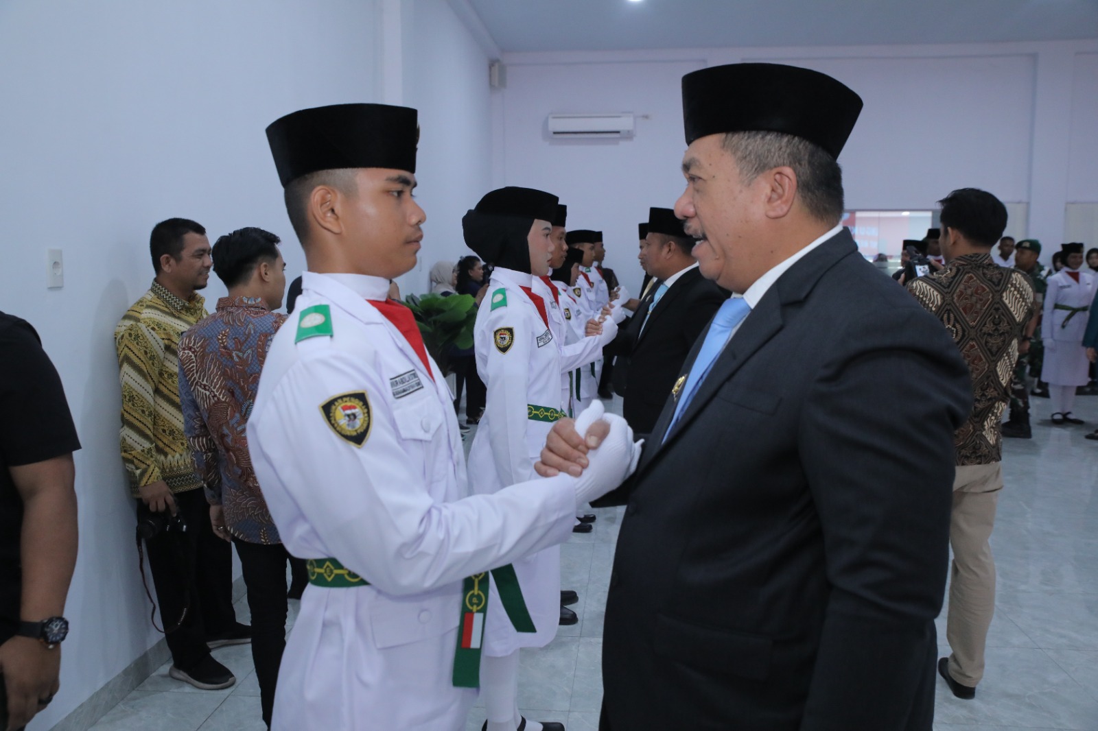 Bupati Asahan Kukuhkan Paskibraka HUT ke-80 RI
