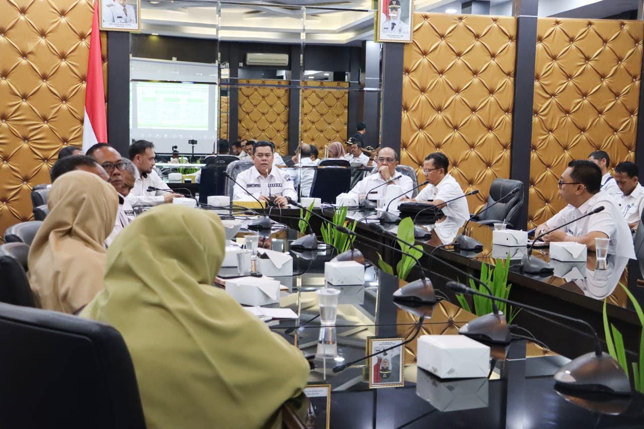 Digagas Bupati Roby, Bendera Hijau atau Hitam Jadi Tanda OPD Hingga Kelurahan/Desa Bersih dan Sehat