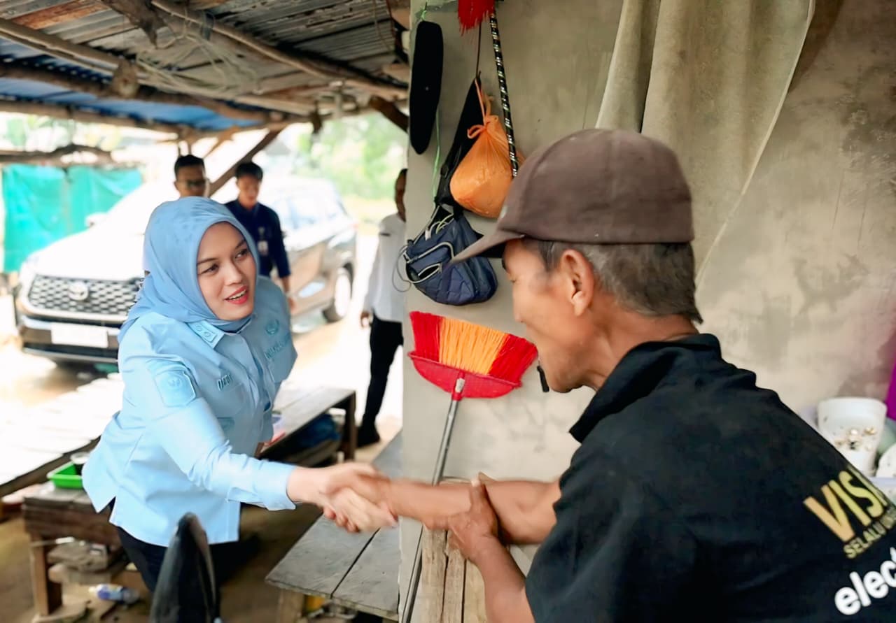 Wabup Bintan Deby Maryanti Kunjungi dan Berdialog dengan Penerima Bantuan RTLH