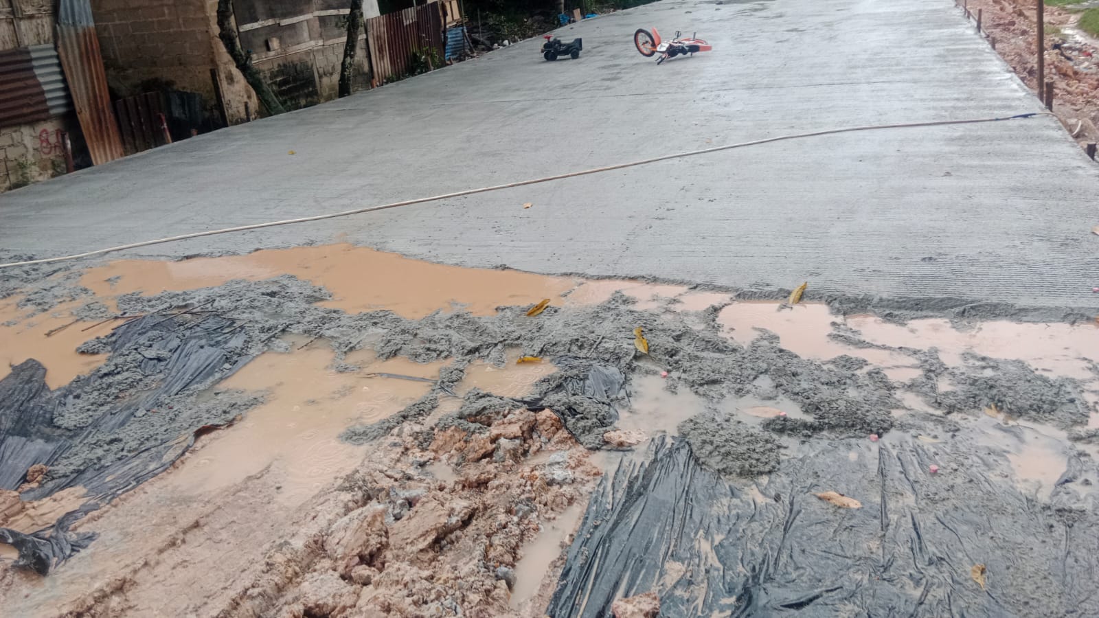 Tender Bermasalah? Proyek Disperkim Kepri Diduga Hanya Kejar Cairan Dana