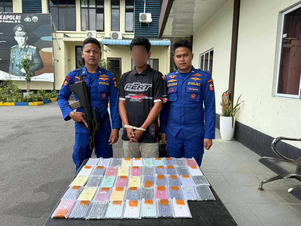 Penyelundupan 48 iPhone Terbongkar di Sekupang, Pengawasan Pelabuhan Dipertanyakan