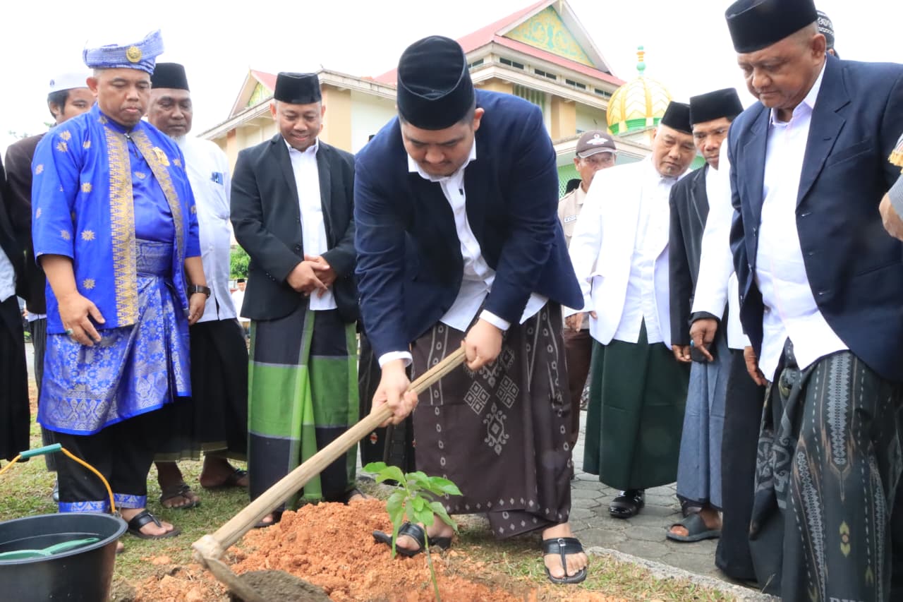 Upacara Hari Santri Nasional, Bupati Roby Bacakan Amanat Menteri Agama RI