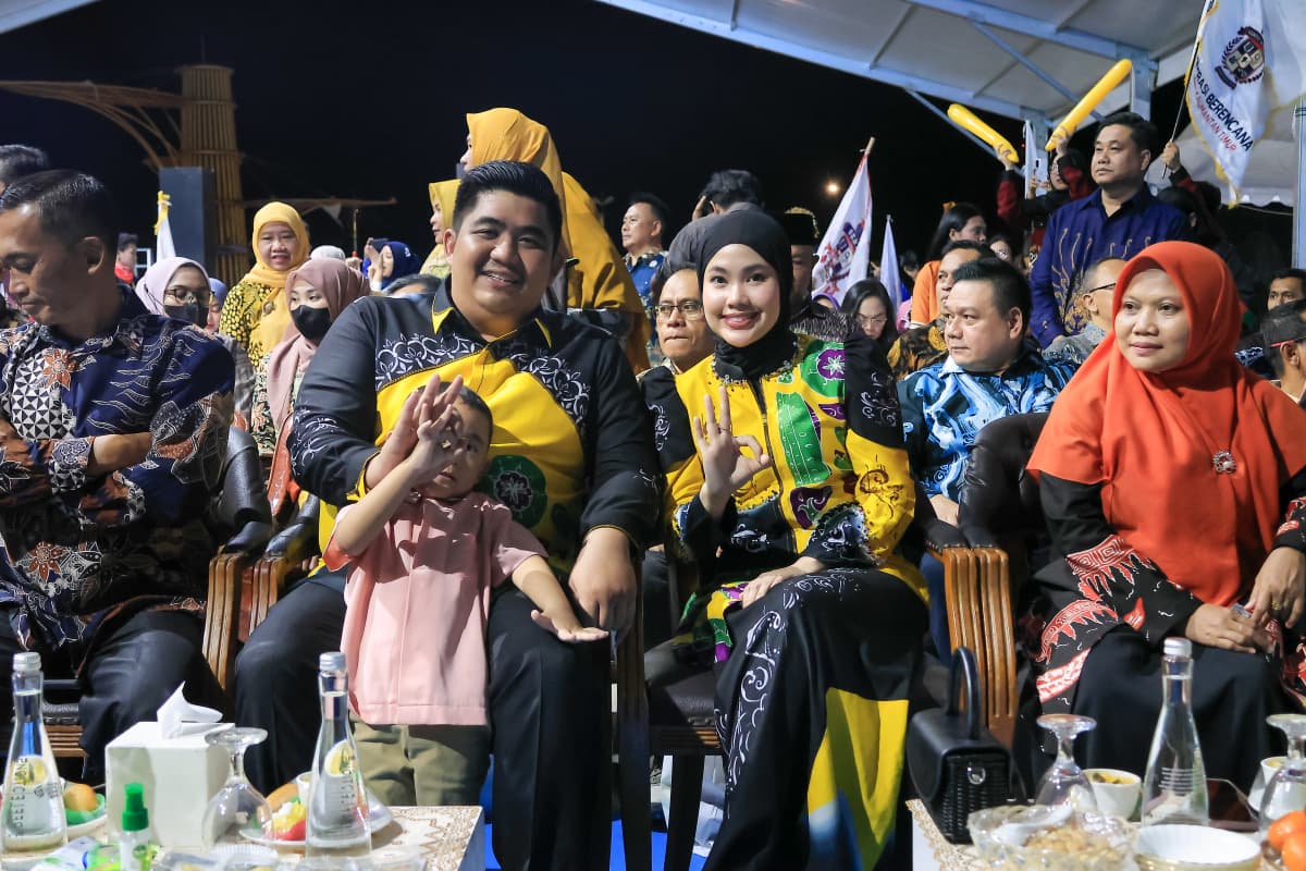 Gemerlap Malam Puncak ADUJAKNAS GenRe 2025, Bupati Roby: Ini Ruang Komunikasi Remaja se-Indonesia