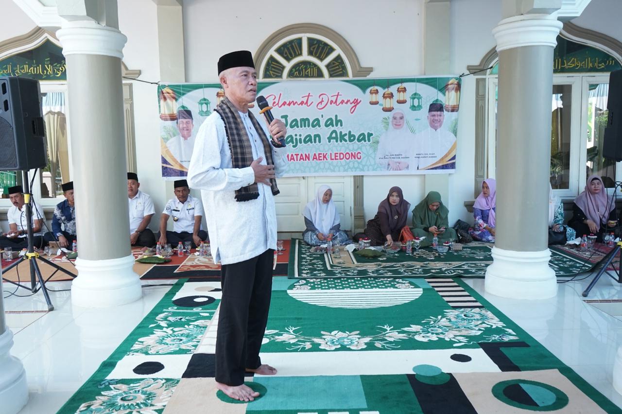 TP PKK Kabupaten Asahan Hadiri Pengajian Akbar di Desa Padang Sipirok