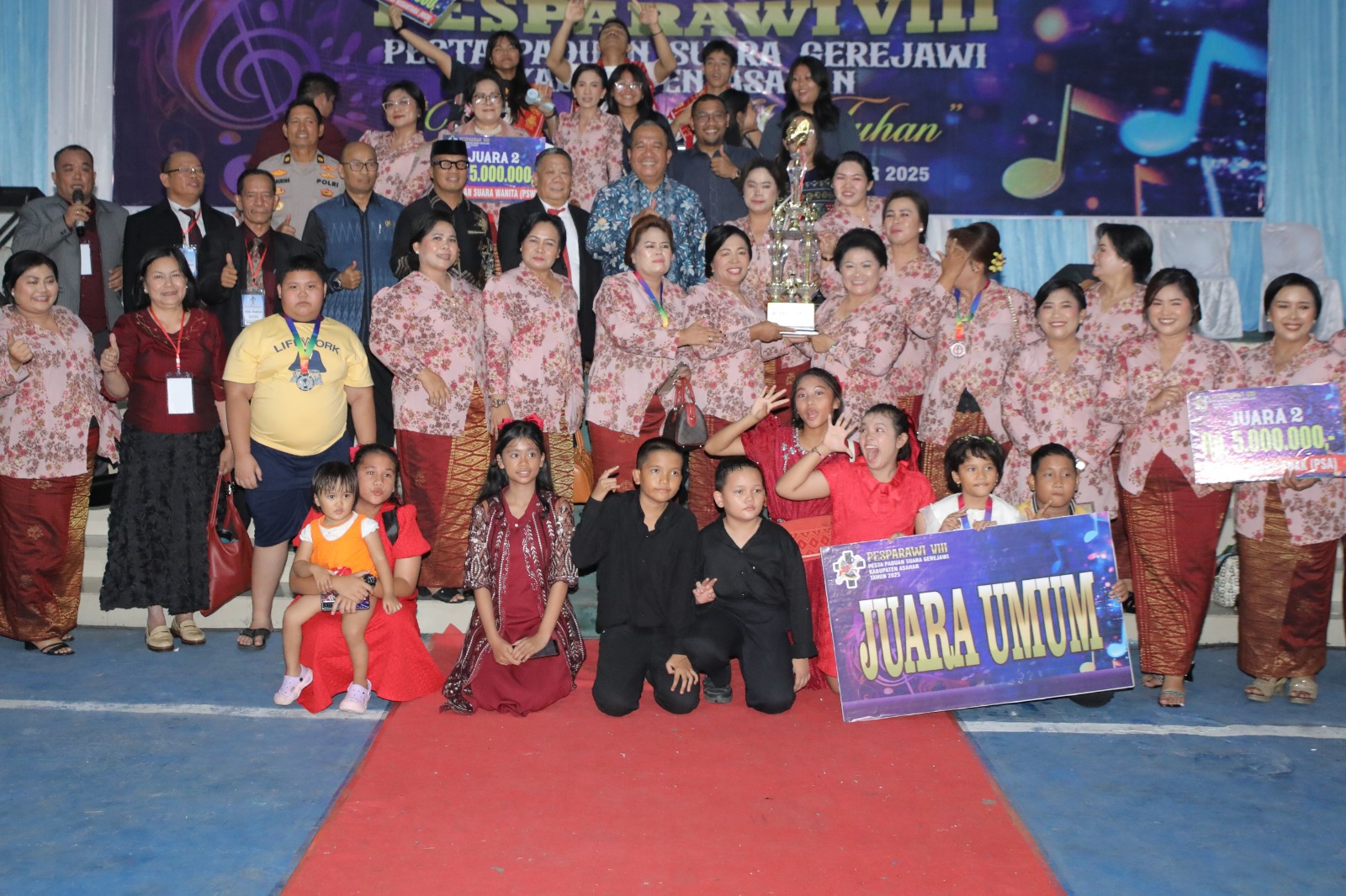 Meriah dan Penuh Sukacita! Bupati Asahan Tutup Pesparawi VIII Tahun 2025