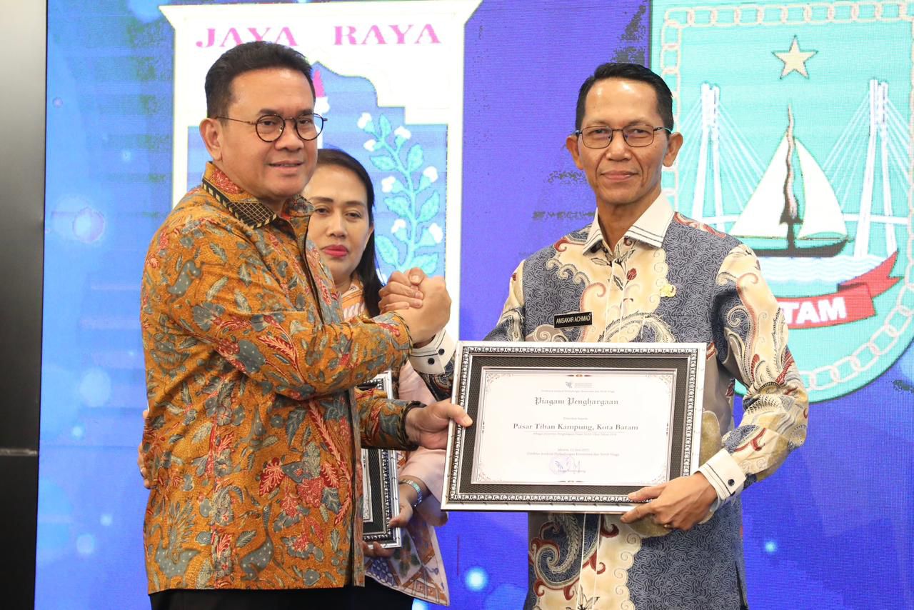 Batam Raih Penghargaan Perlindungan Konsumen 2025, Pemko Diganjar Atas Komitmen Wujudkan Pasar Tertib Ukur