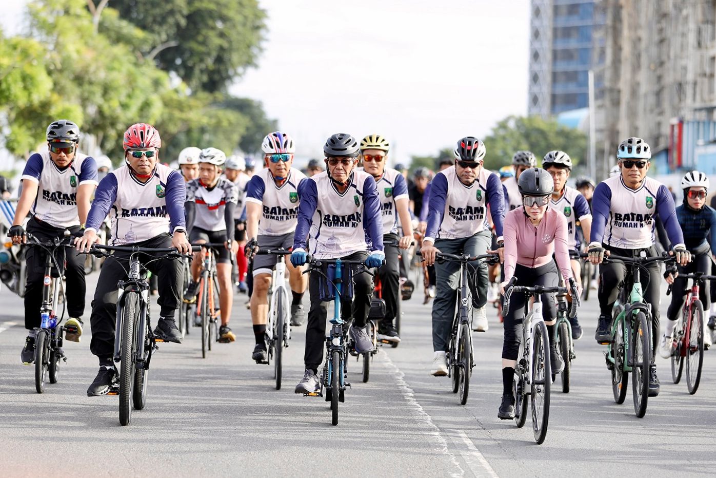 2.826 Pesepeda Meriahkan Batam Bersepeda HJB ke-196