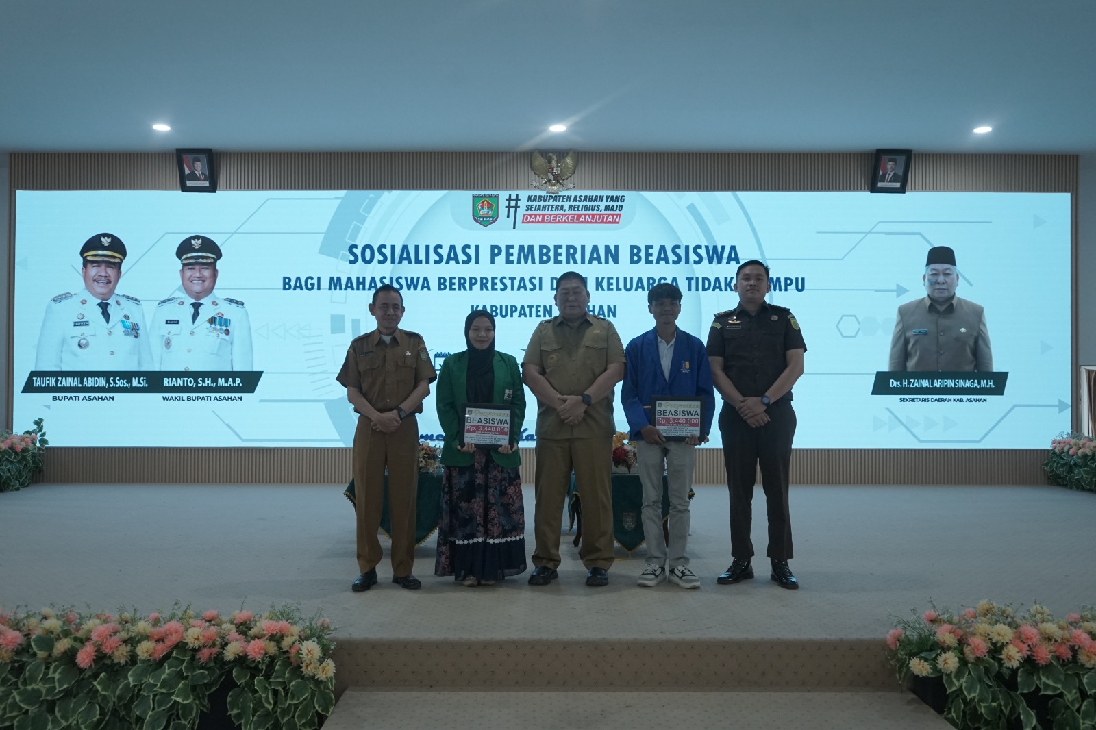 Pemkab Asahan Perkuat SDM Daerah, 125 Mahasiswa Berprestasi Terima Beasiswa