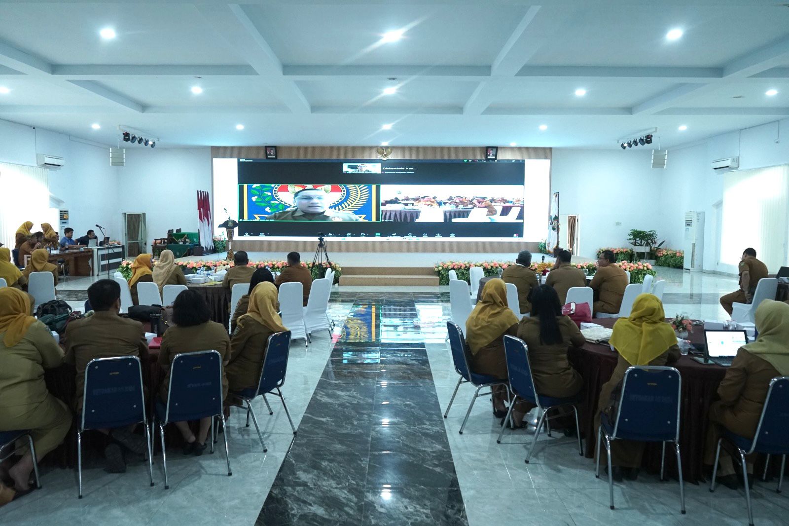 Wakil Bupati Asahan Ikuti Sosialisasi Penguatan BLUD Secara Zoom