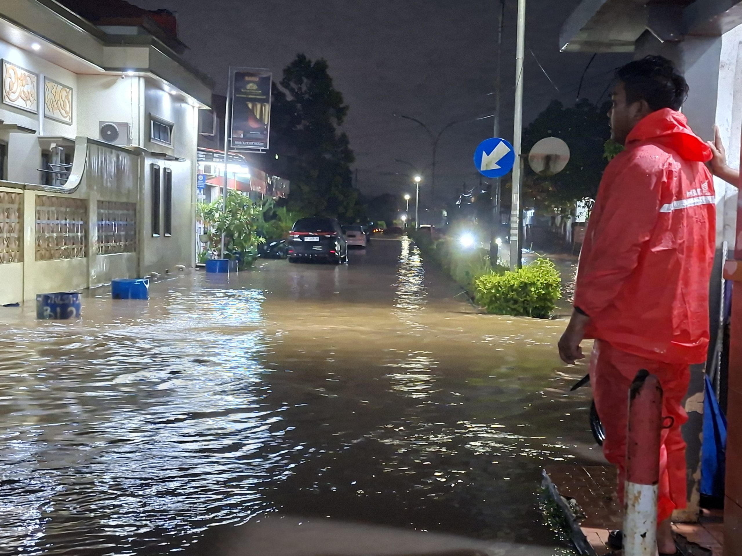 Warga Batam Minta Perhatian Wali Kota, Hujan 3 Jam Picu Banjir di Sekupang dan Sagulung