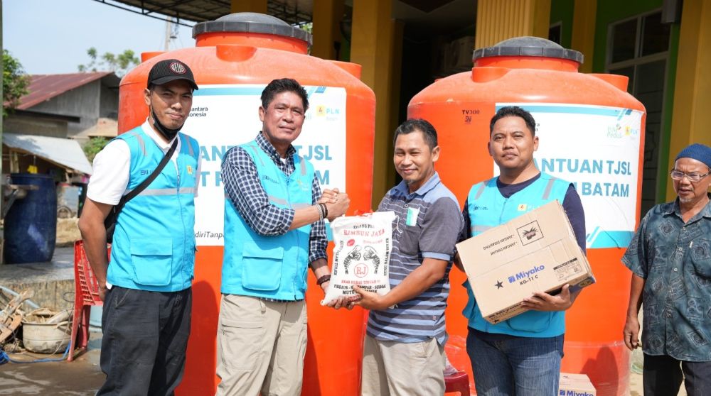 Peduli Korban Banjir, PLN Batam Kirim Bantuan Logistik Tahap Kedua ke Sumatera