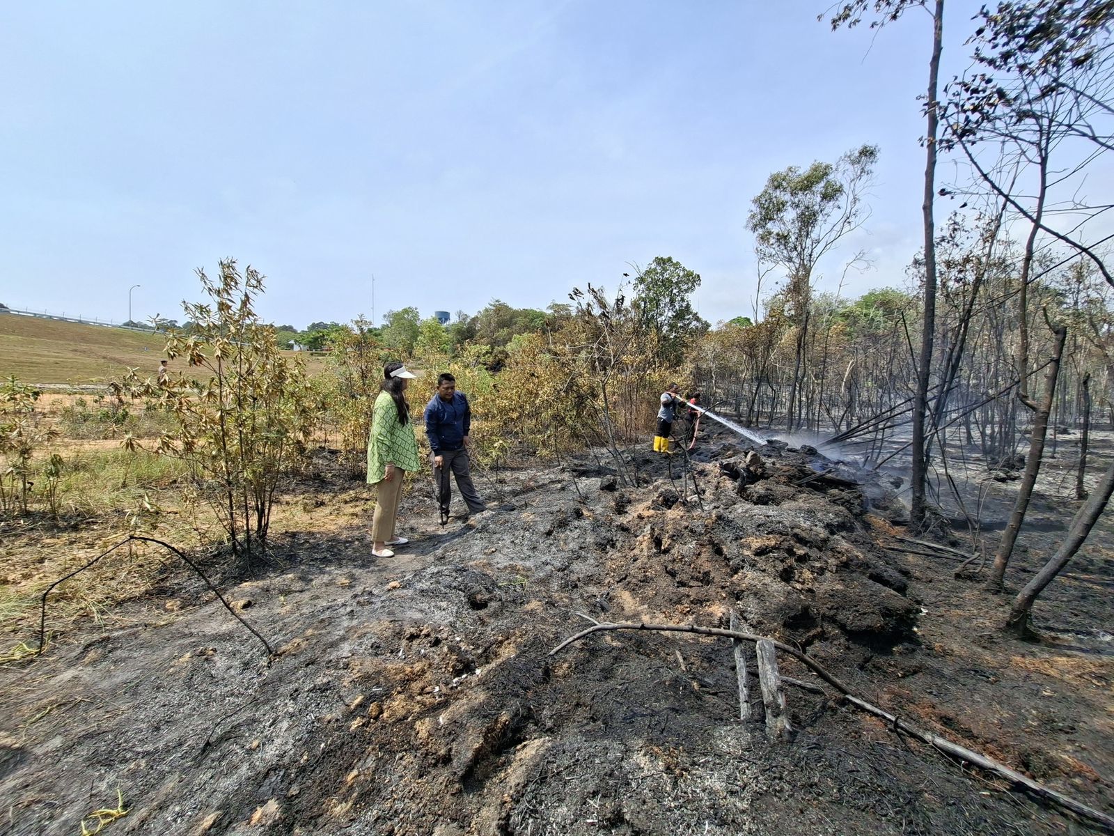 Tinjau Kebakaran Hutan, Ariastuty Imbau Masyarakat Waspadai Setiap Tindakan
