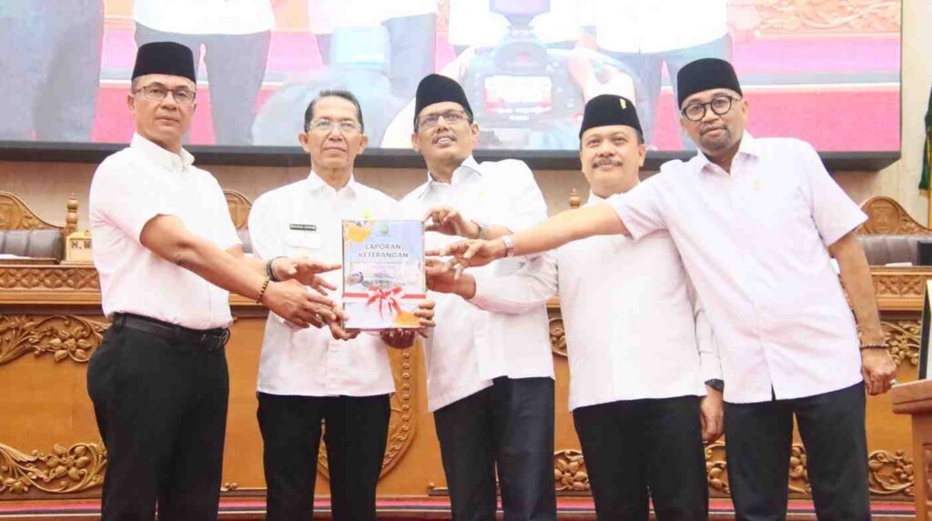 Pendapatan Batam 2025 Capai Rp4,29 Triliun, Amsakar Sampaikan LKPJ di DPRD