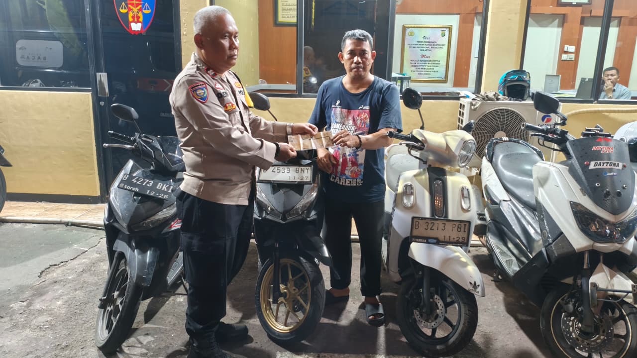 Mudik Tenang Tanpa Khawatir, Warga Jakarta Barat Rasakan Manfaat Penitipan Kendaraan Gratis dari Polisi