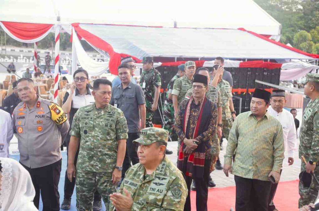 Menhan Resmikan Masjid Bintang Amin Angkasa di Batam, Forkopimda Kepri dan DPRD Hadiri Peresmian