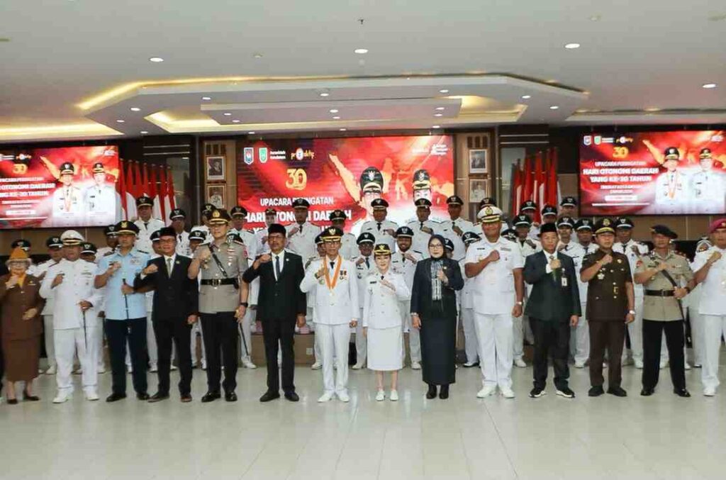 Muhammad Kamaluddin dan Aweng Kurniawan Hadiri Upacara Hari Otda, Menjaga Asa Batam Tetap Tumbuh
