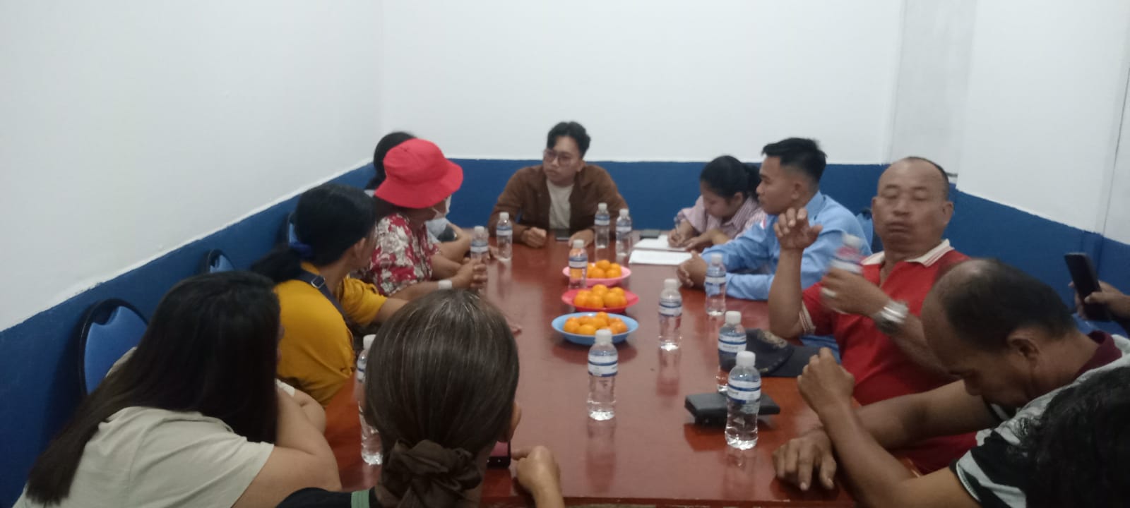 Baru Empat Hari Bekerja, Belasan Relawan Dapur MBG Mengadu ke Kantor SPPG